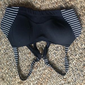 Brooks “Fine Form” Sports Bra